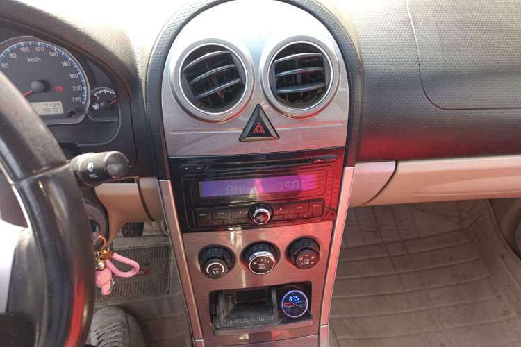 Used Geely Auto Liberty Ship 2015 1.3L Manual Happiness Model