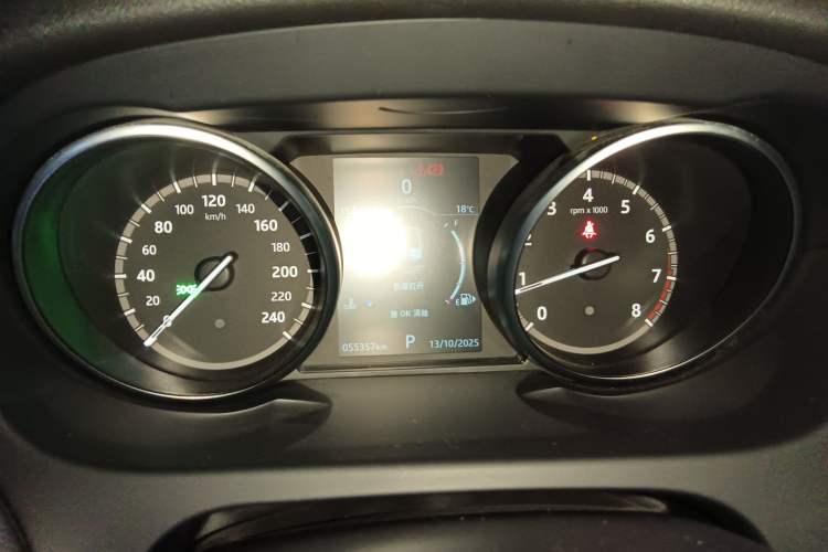 Used Land Rover Discovery Sport 2019 240 PS SE Dynamic Version China VI Standard Instrument Cluster