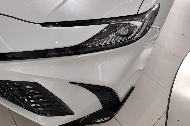 Used Toyota Camry 2026 Model Dual-Engine 2.0HSE Sport Lite Edition Left Front Headlight