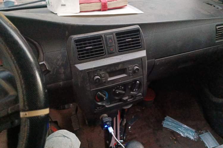 Used Wuling Rongguang 2020 1.5L Extended Basic Version China VI Standard L3C Audio And AC Panel