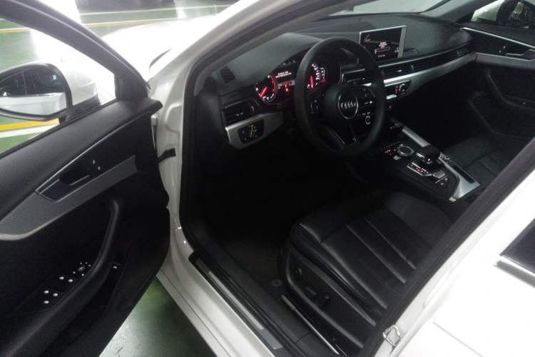 Used Audi A4L 2017 Plus 40 TFSI Fashion Model