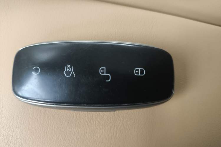 Used Denza D9 2022 EV 600 Four-Wheel Drive Flagship Model Vehicle Key