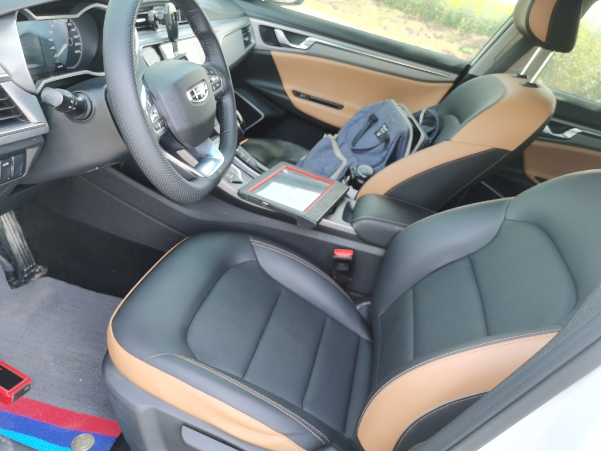 Переднее сиденье в автомобиле