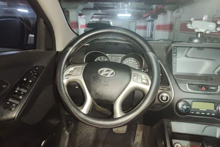 Used Hyundai ix35 2010 2.0L Automatic Two-Wheel Drive Elite Edition GLS
