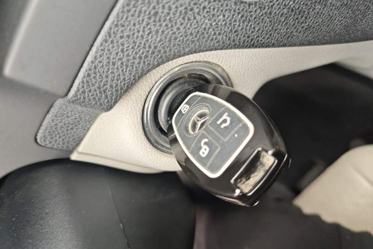 Used Mercedes-Benz C-Class 2008 C 230 Fashion Model Vehicle Key