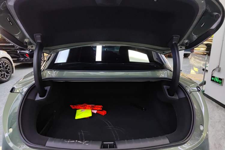 Used Zeekr 007 2025 Long-Range Rear-Wheel-Drive Intelligent Driving Version 100 kWh
