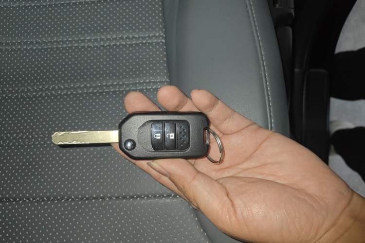 Used Honda CR-V 2016 2.0L two-wheel drive Urban Edition