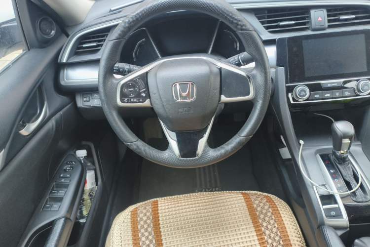 Used Honda Civic 2016 220TURBO CVT Luxury Edition
