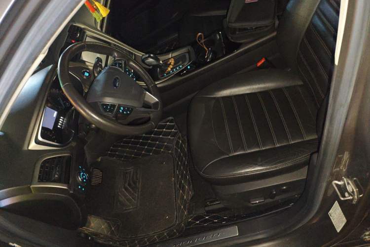 Used Ford Mondeo 2013 2.0L GTDi 200 Fashion Edition Left Front Seat