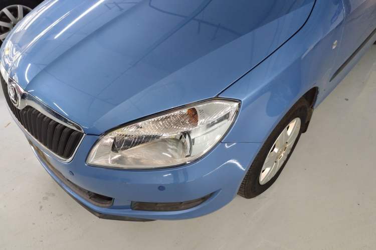 Used Skoda Fabia 2014 1.4L Automatic Crystal Edition
