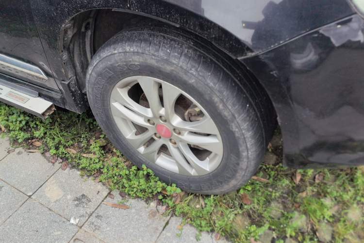 Used Haval H6 2014 Upgraded Model 1.5T Manual Two-Wheel Drive Elite Version
