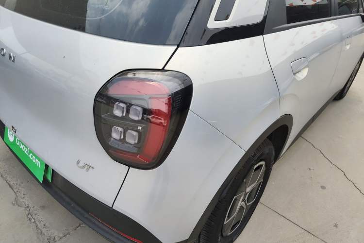 Used AION UT 2025 330 Star Edition Exterior 3