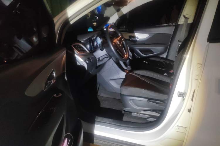 Used Buick Encore 2013 1.4T Automatic Two-Wheel Drive Elite Model Driver Seat