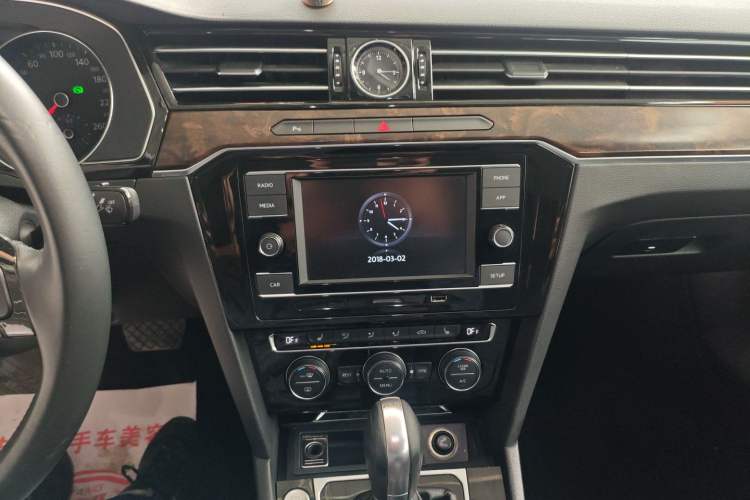 Used Volkswagen Magotan 2018 Facelift 330TSI DSG Luxury Model
