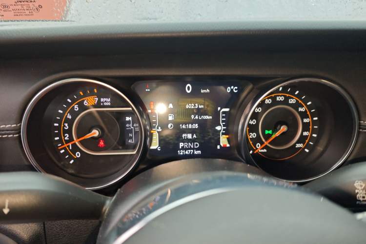 Used Jeep Wrangler 2019 2.0T Sahara Four-Door Version China VI Emission Standard
