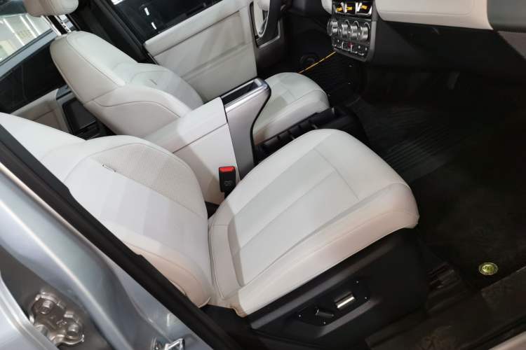 Used iCAR V23 2025 501 Four-Wheel Drive Advanced Version Right Front Seat