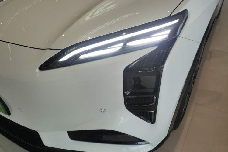 Used Hongqi Tiangong 08 2025 680 Ultra Four-Wheel-Drive Version Left Front Headlight