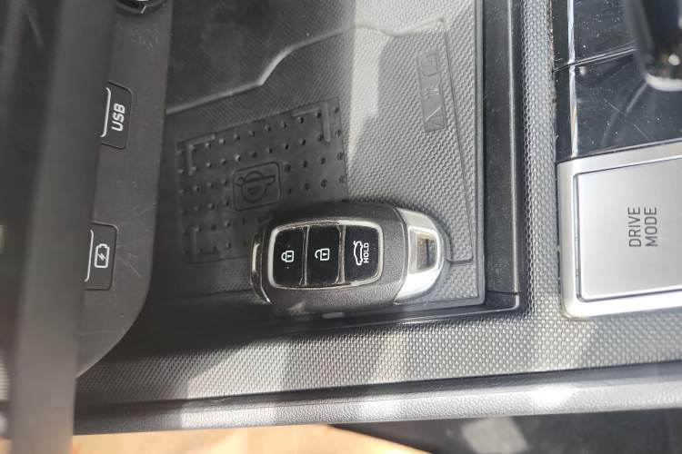 Used Hyundai Elantra 2021 1.5L CVT LUX Prestige Edition Vehicle Key