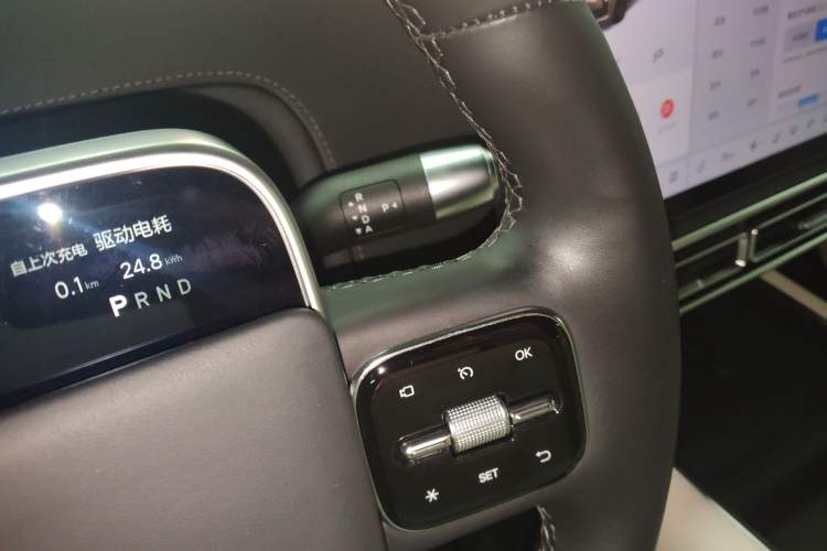 Used Li Auto L8 2023 Pro Model
