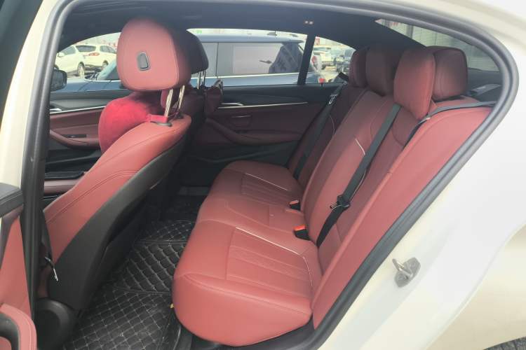 Used BMW 5 Series 2022 Second Facelift 530Li Leading Edition M Sport Package