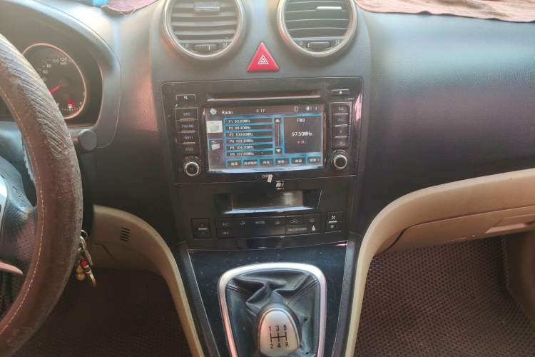 Used Haval H6 2011 2.0L Manual Two-Wheel Drive Elite Version
