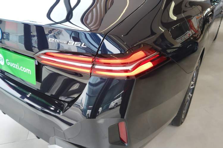 Used BMW i5 2025 eDrive 35L M Sport Package