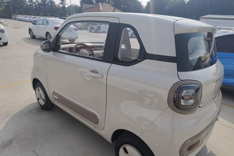 Used Bestune Pony 2026 222km Colorful Horse