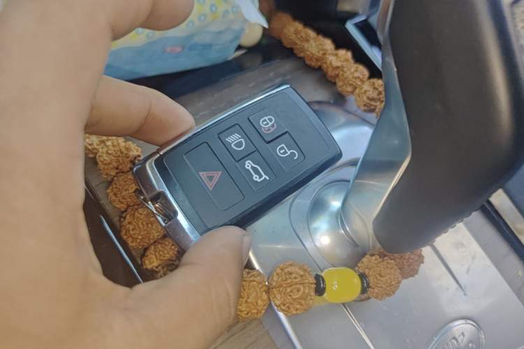 Used Land Rover Discovery Sport New Energy 2022 Facelifted P300e Plug-in Hybrid Electric Version Interior 1