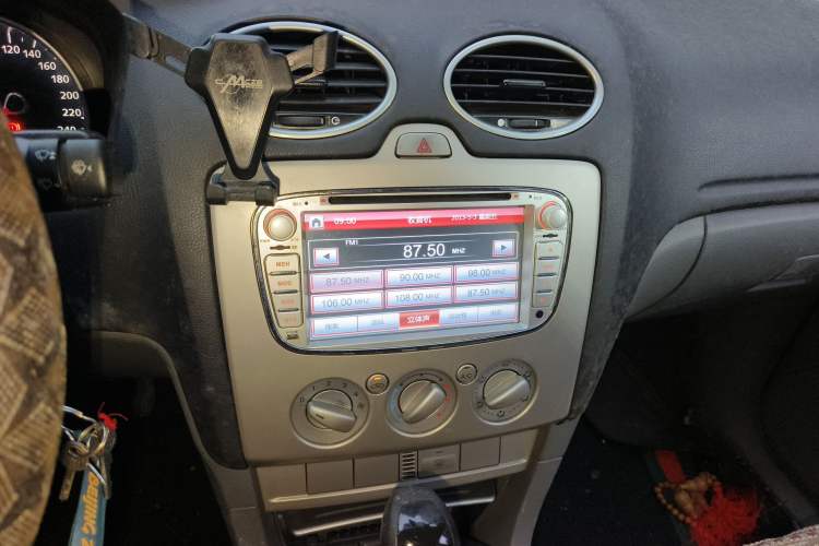 Used Ford Focus 2013 Hatchback Classic 1.8L Automatic Base Model Audio And AC Panel