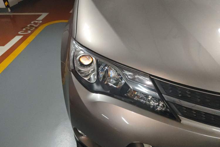 Used Toyota RAV4 2013 2.0L CVT Two-Wheel Drive Urban Edition