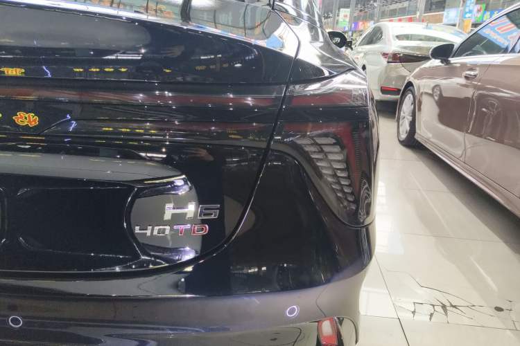 Used Hongqi H6 2025 2.0T ZhiMei Edition
