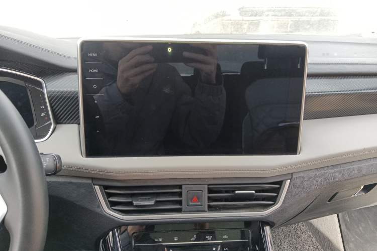 Used Volkswagen Tayron 2023 300TSI Two-Wheel-Drive Luxury Plus Advanced Edition