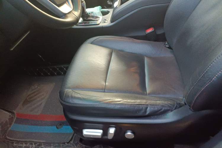 Used Toyota Highlander 2017 2.0T Four-Wheel Drive Luxury Edition 7 Seats