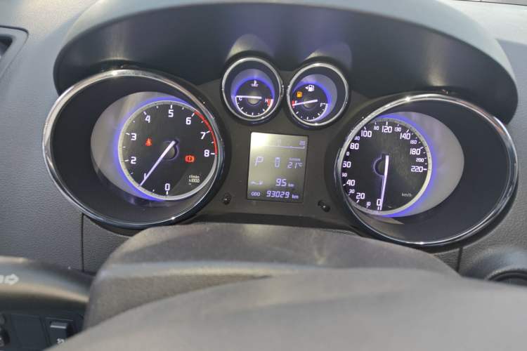 Used Changan CS35 2016 1.6L Automatic Luxury Model China V Standard
