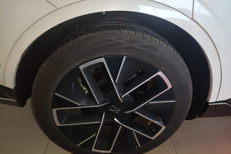 Used Avatr 11 2024 580 Three-Laser Four-Wheel Drive Luxury Edition