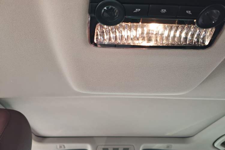 Used BMW 5 Series 2014 520Li Elegant Model