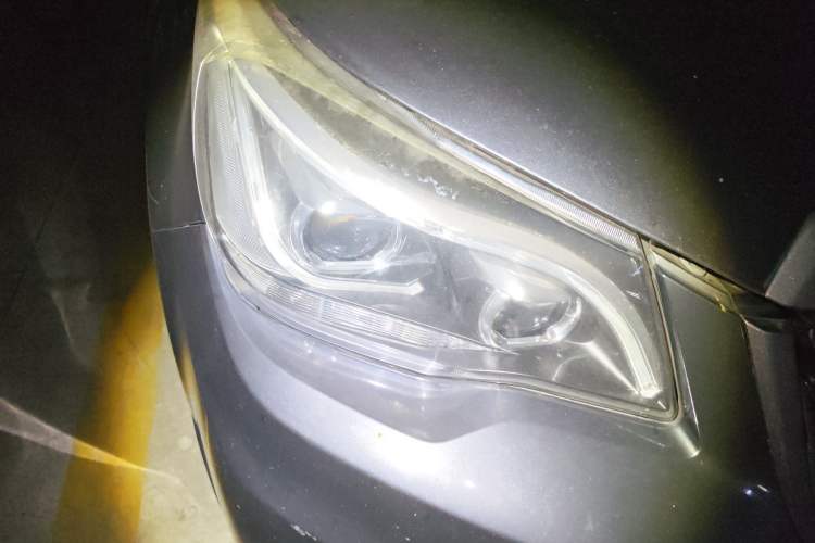 Used Subaru Forester 2013 2.0i Automatic Luxury Navigation Edition Right Front Headlight