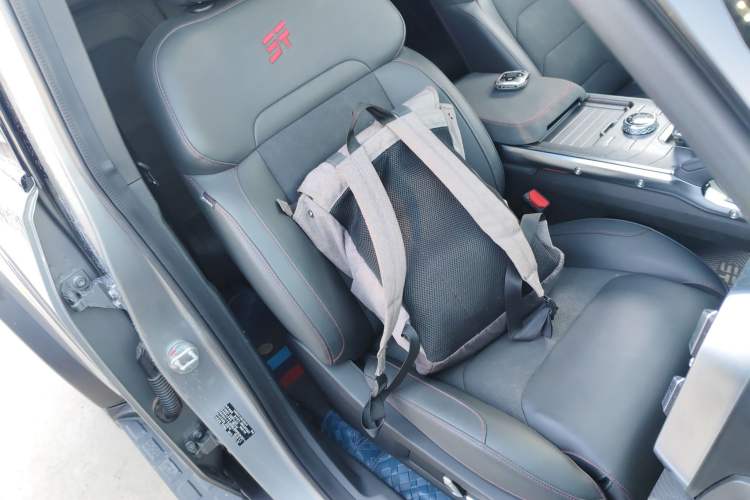 Used JETOUR Traveler 2023 2.0T All-Wheel Drive Conquer PRO