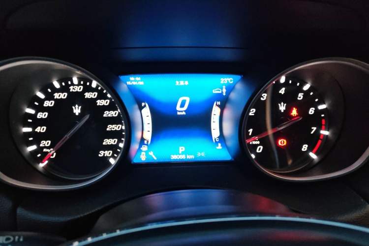 Used Maserati Levante 2018 3.0T Standard Edition Instrument Cluster