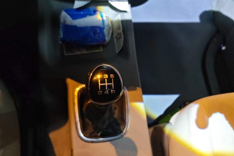 Used FORTHING Lingzhi 2016 M3L 1.6L 7-Seater Standard Model
