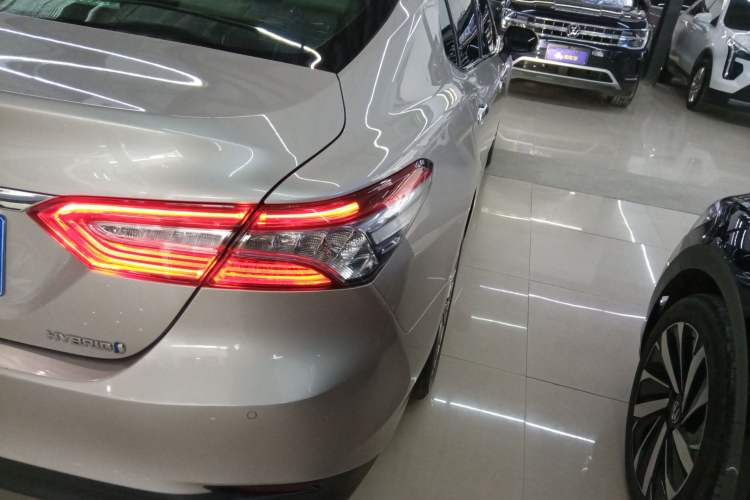 Used Toyota Camry 2018 Dual-Engine 2.5 HG Luxury Edition
