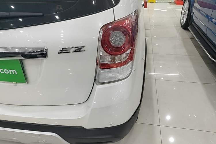 Used Toyota Verso 2015 180E CVT Crossover Edition
