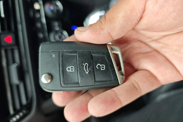 Used Volkswagen Tharu 2020 280TSI Two-Wheel Drive Luxury Edition China VI Standard
