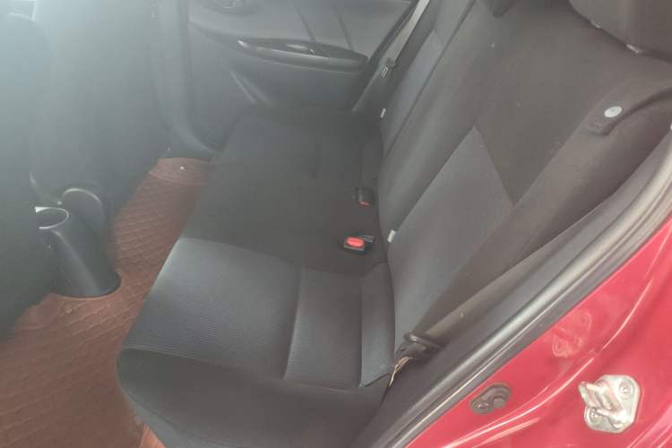 Used Toyota YARiS L Zhi Xuan 2014 1.3E Automatic Charm Edition
