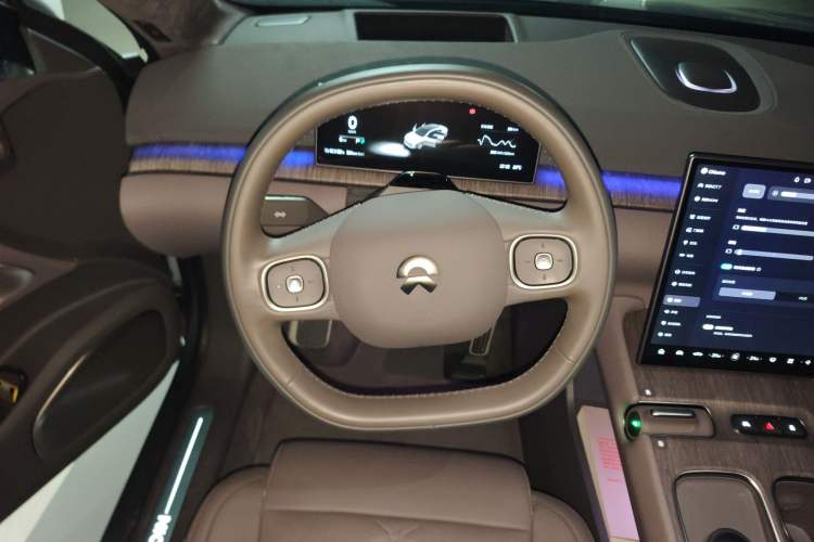 Used Nio ET7 2024 75 kWh Executive Edition Steering Wheel