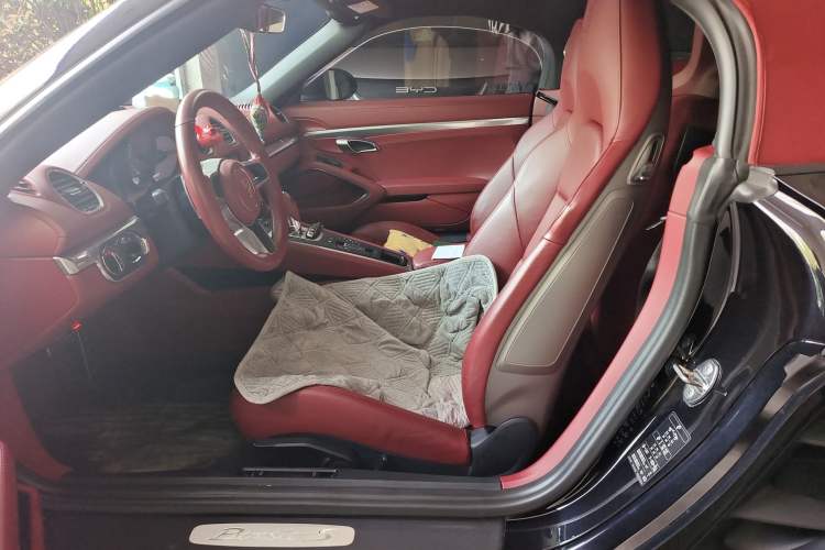 Used Porsche 718 2018 Boxster S 2.5T Left Rear Seat