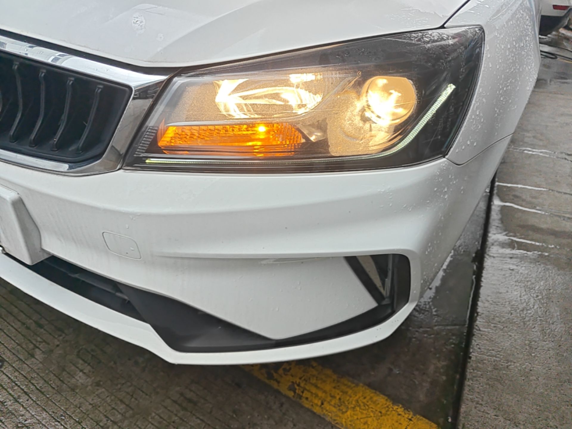 Geely Auto Emgrand 2021 UP 1.5L CVT Comfort Model — снимка 8