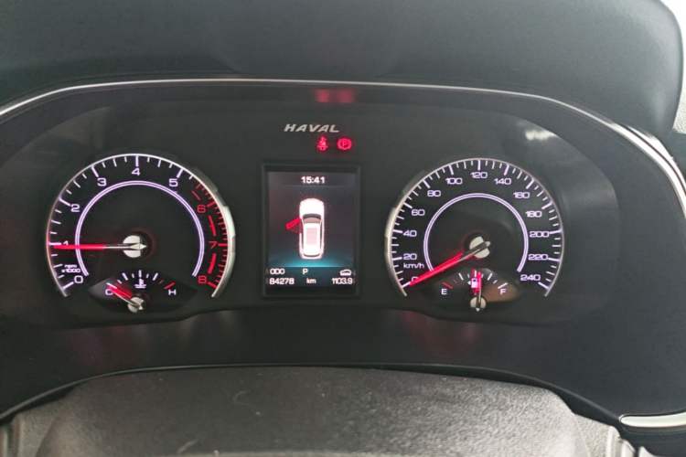 Used Haval H6 2017 Red-Label 1.3T Automatic Two-Wheel Drive ZhiShang Model
