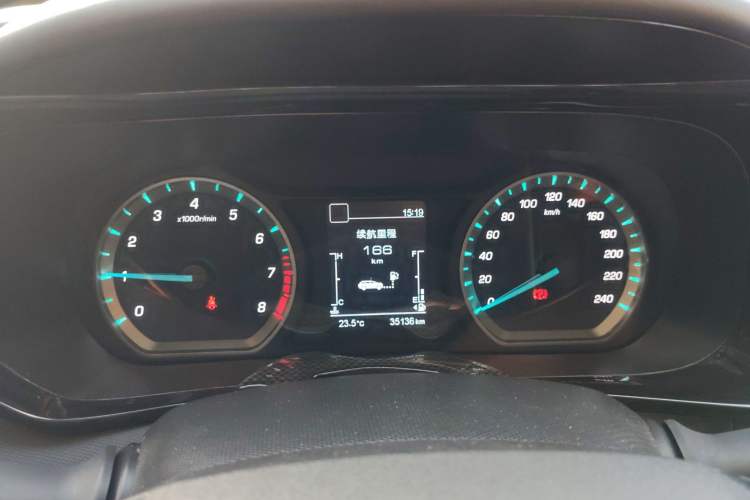 Used CHANGAN OSHAN X5 2021 Revised Version 1.6L Manual Luxury Edition
