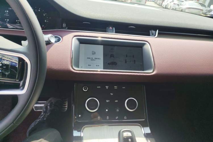 Used Land Rover Range Evoque 2021 Range Rover Velar 249 PS R-Dynamic S Performance Edition Audio And AC Panel